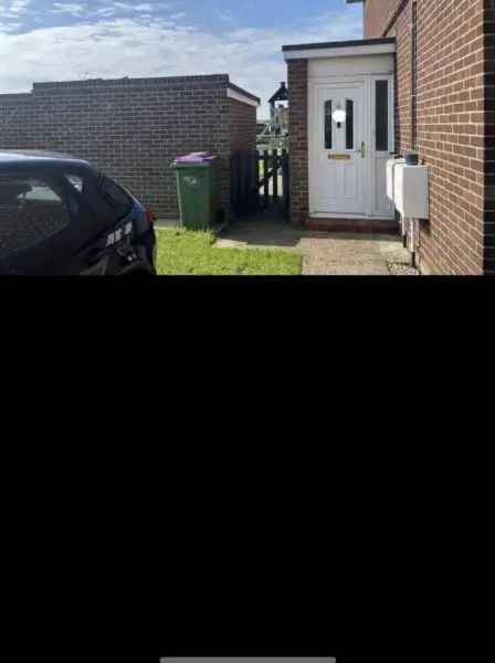 Flat For Rent in Borough of Swale, England