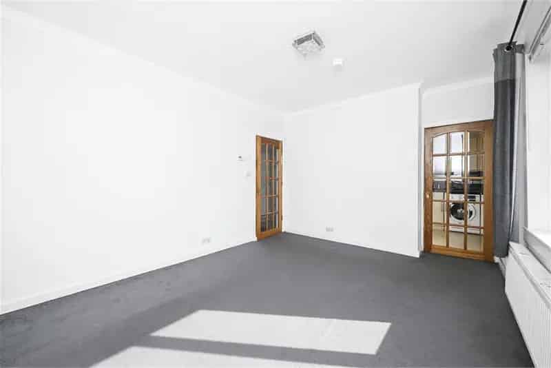 2 Bed Upper Villa Colinton Mains Pentland Hills Views