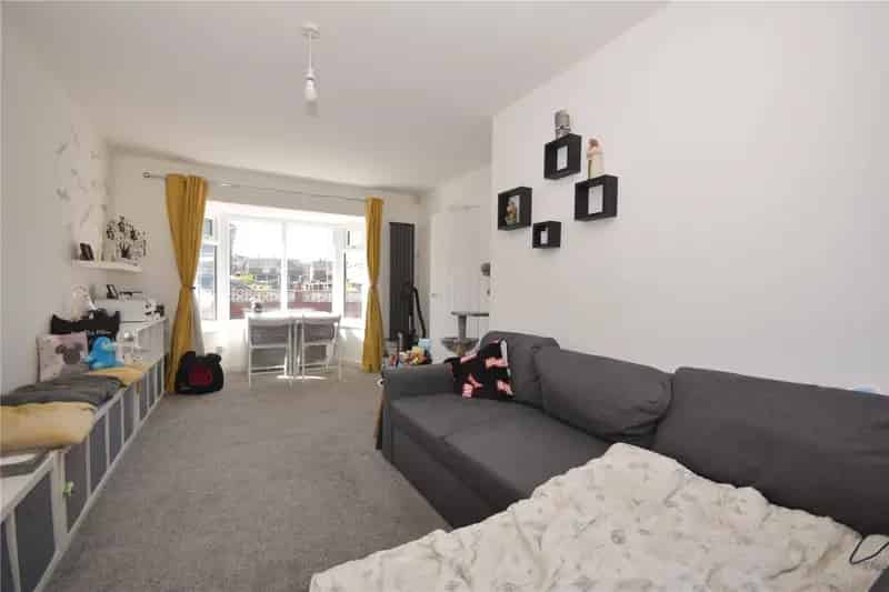 Two Bedroom End Terrace House in Castleford