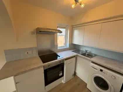 40m² Newly Refurbished Studio Flat near Edmonton Green Station