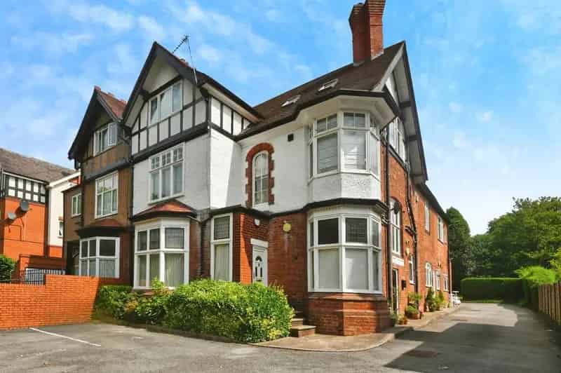 1 Bedroom Edwardian Apartment for Sale