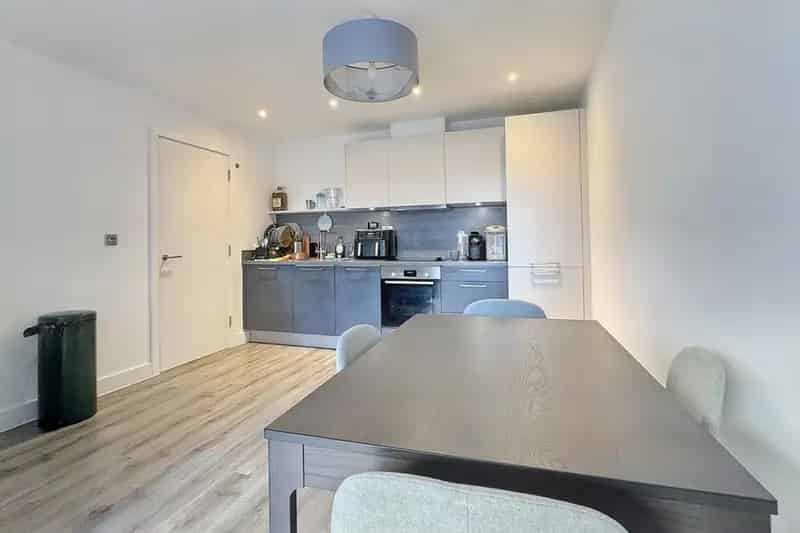2 Bedroom Flat To Rent Available September 17 2025