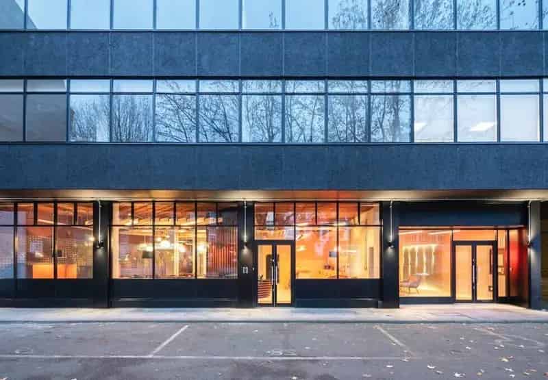 Serviced Offices in Ealing for 2-100 People