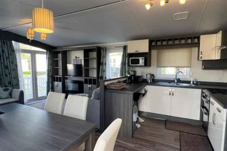 2 Bedroom Park Home For Sale