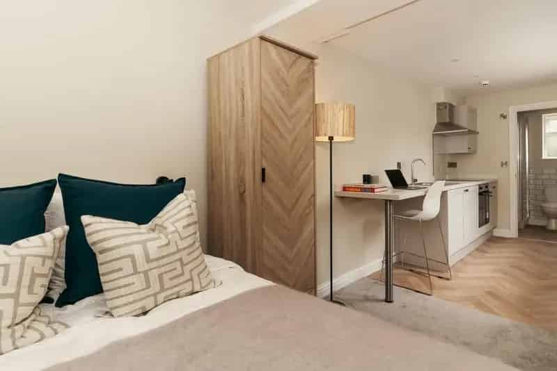 Studio to Rent