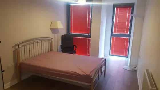 2 Bed 2 Bath Apartment in London Stratford