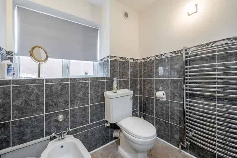 4 Bed Detached House for Sale Kingswinford