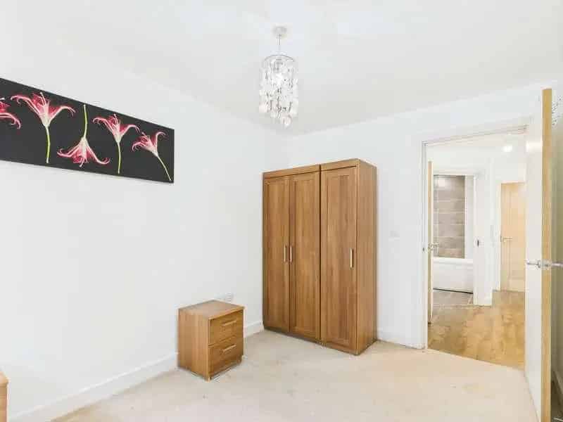 1 bed flat for sale