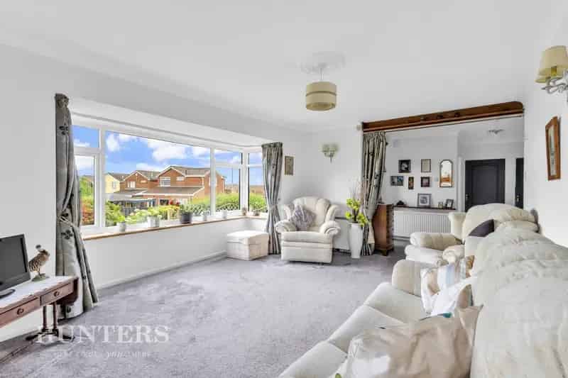 4 Bedroom Bungalow For Sale