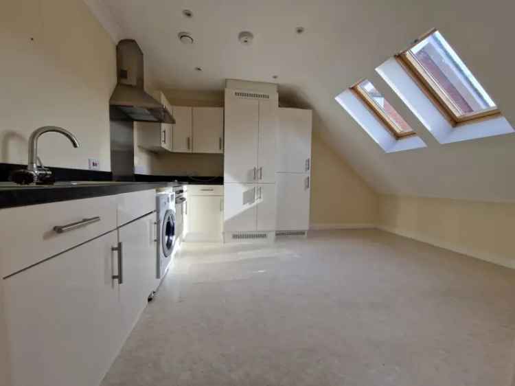 2 Bedroom Apartment near Weymouth Seafront For Sale