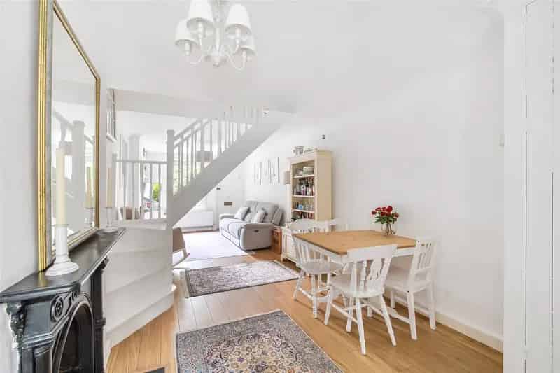2 Bedroom Cottage Near Sevenoaks Mainline Station