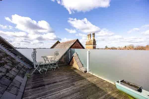 Two Double Bedroom Duplex Apartment Kingston Upon Thames