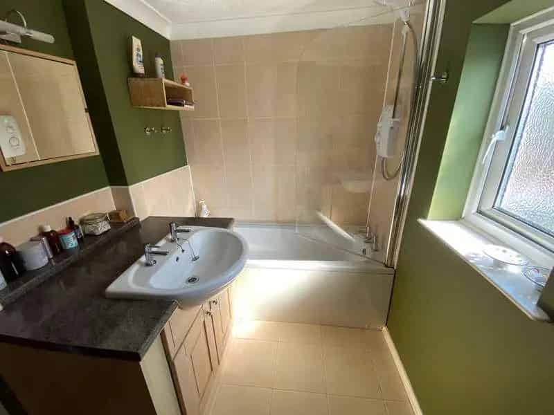 3 Bed House For Sale Family Home South Facing Garden