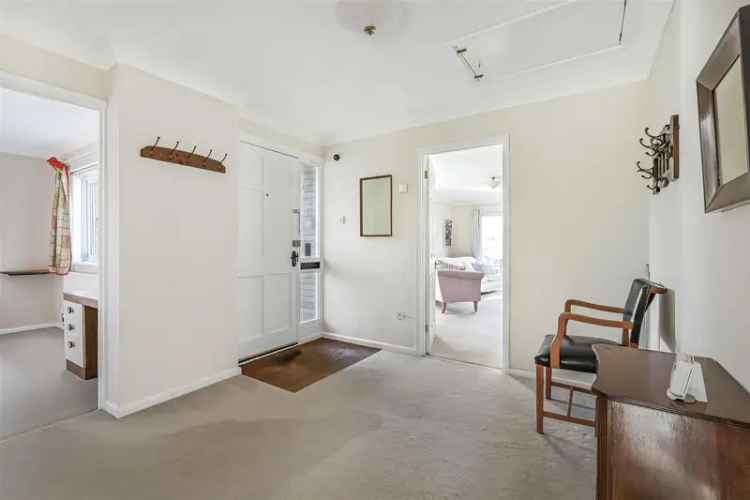 3 Bedroom Detached Bungalow House to Rent