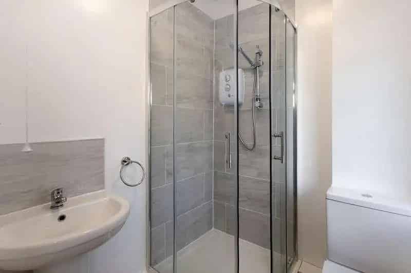 3 Bed Mid Terrace House for Sale - Recently Renovated