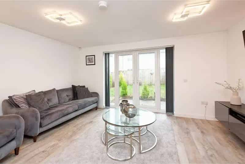3 Bed Semi-Detached House Kilwinning