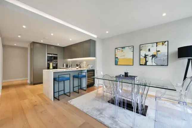 Luxury 3 Bed Flat to Rent in Marsh Wall London E14