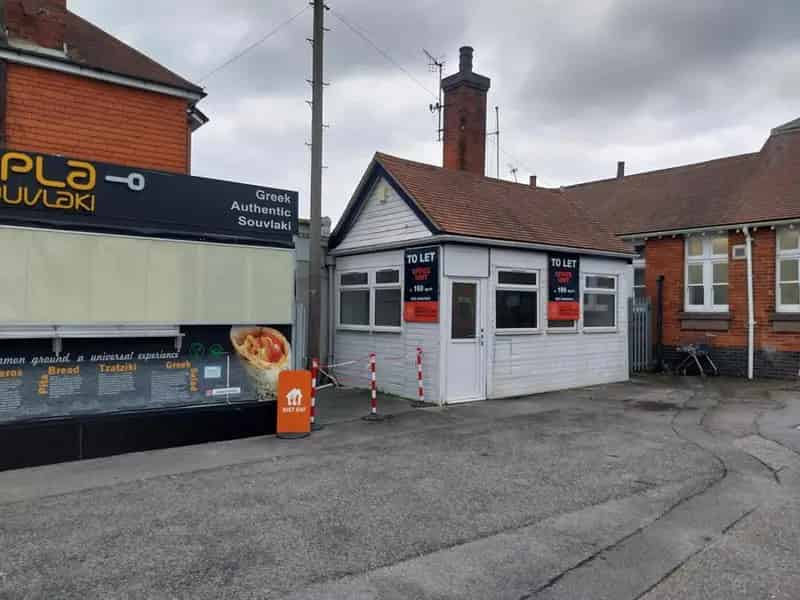 Retail Unit Lock Up For Sale Or Rent