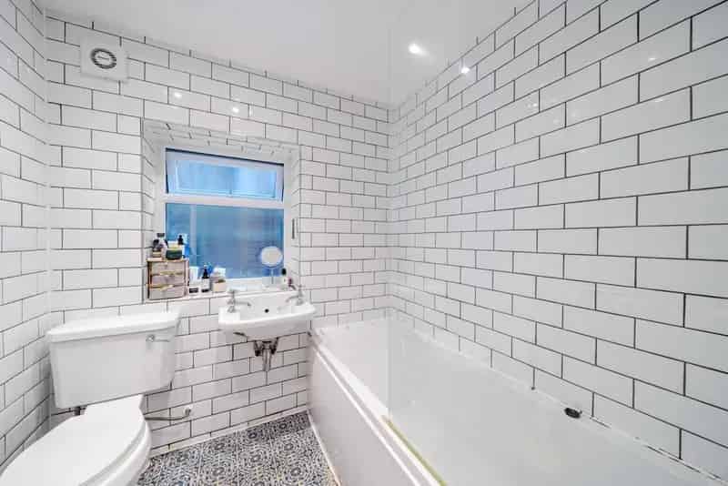 Highgate Period Conversion 2 Bed House Private Garden