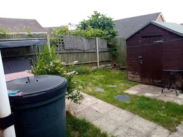 Two Bedroom Semi Detached House With Garden and Parking