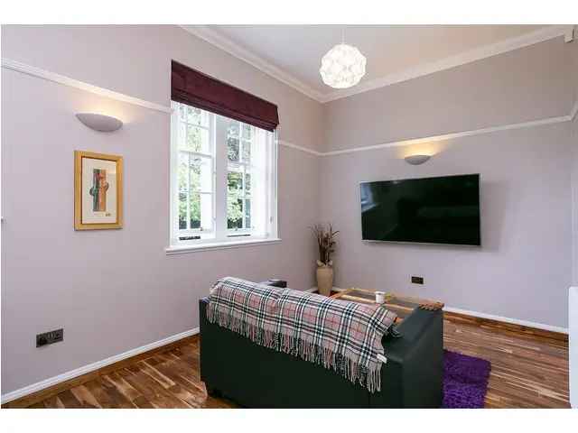 2 bedroom flat  for sale