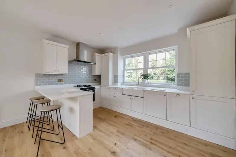 Two-Bedroom Detached House Near Peckham Rye Park