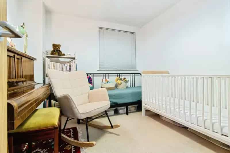 2 Bedroom Flat for Sale Manchester M4 City Skyline Views Secure Parking