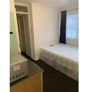 1 Room Studio Flat 42m2 London Zone 1 - All Bills Included