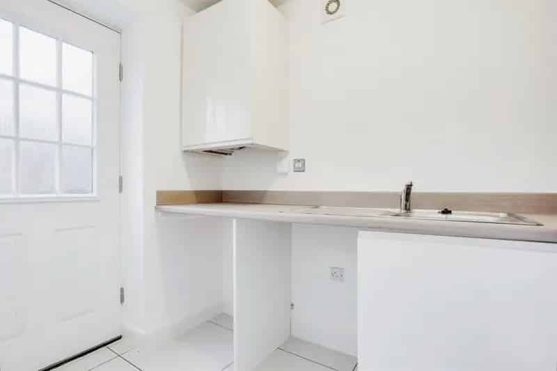 Four Bedroom Detached Family Home No Upper Chain