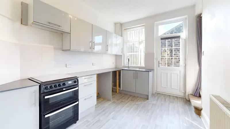 3 Bedroom Stone House For Sale - No Onward Chain