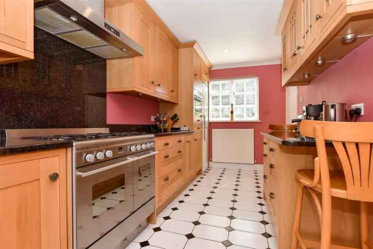 4 Bedroom Detached House for Sale in Sutton Garden Suburb