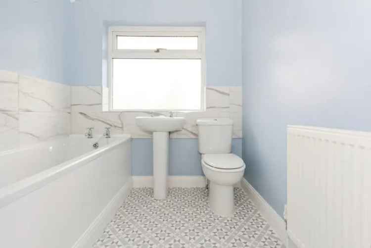 3 Bedroom Semi-Detached House For Sale No Chain