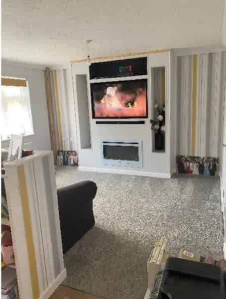 3 Bedroom House with Ample Storage and Off-Street Parking