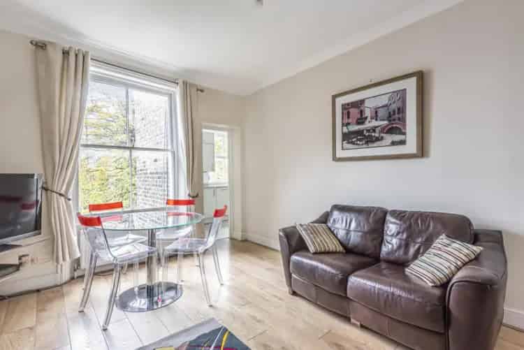 Two Double Bedroom Apartment in Period Conversion