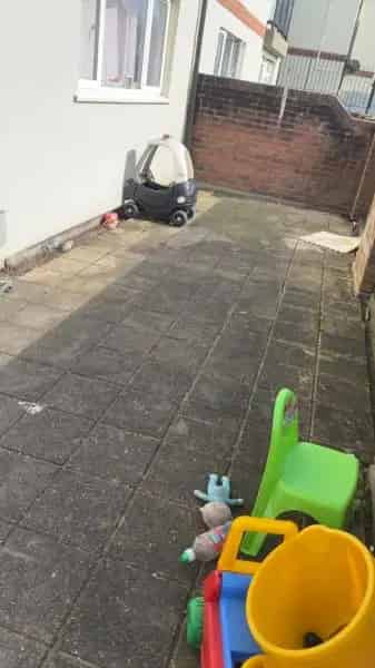 2 Bed Ground Floor Flat Near Schools and Shops