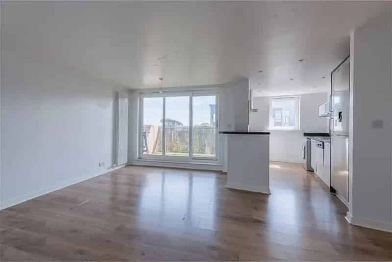2 Bed Flat Fettes Edinburgh - First Time Buy or Buy To Let