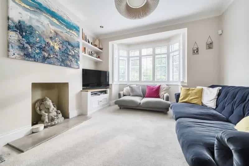 Three Double Bedroom Character House in Enfield Town