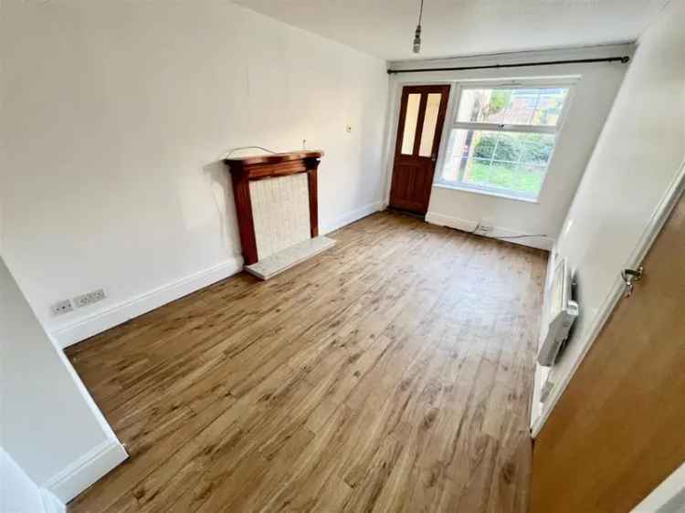 1 Bedroom Maisonette For Sale - Ideal First Time Buy