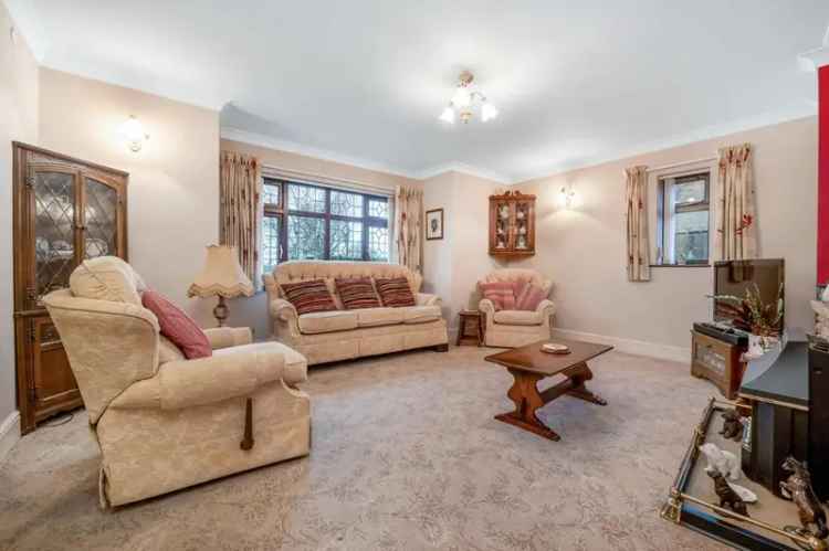 3 bedroom detached bungalow for sale