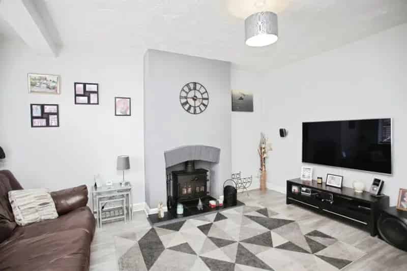 Three Bedroom Semi-Detached House Hillmorton