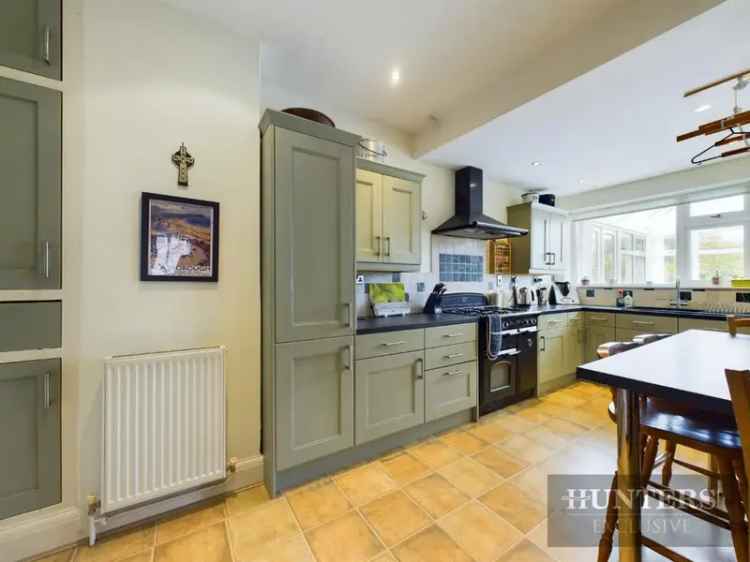 4 Bedroom House For Sale in Scarborough with Sea Views