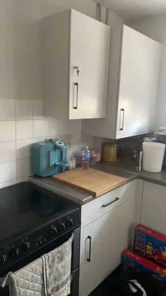 2 Bed House with Garden and Parking