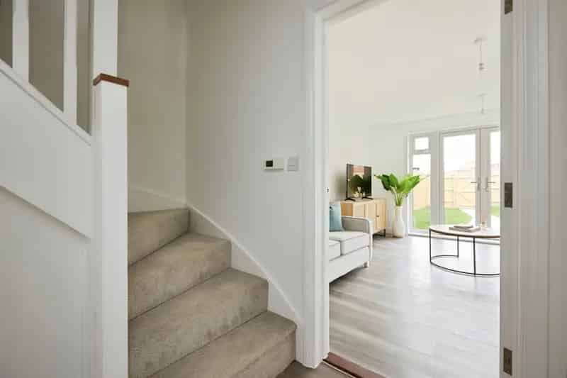 4 Bedroom Semi-Detached Home with EV Charging and Solar Panels