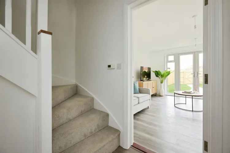 4 Bedroom Semi-Detached Home with EV Charging and Solar Panels