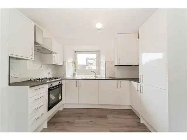 2 bedroom flat  for sale