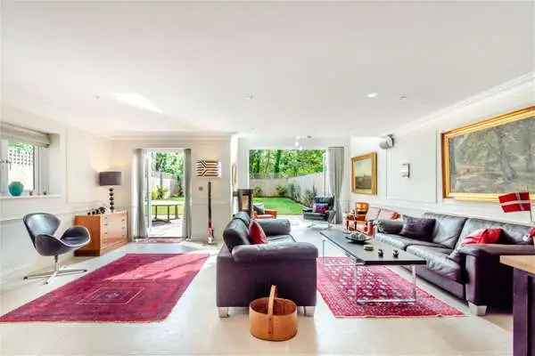 Beechwood Drive, Marlow, Buckinghamshire, SL7 2DJ | Property for sale | Savills