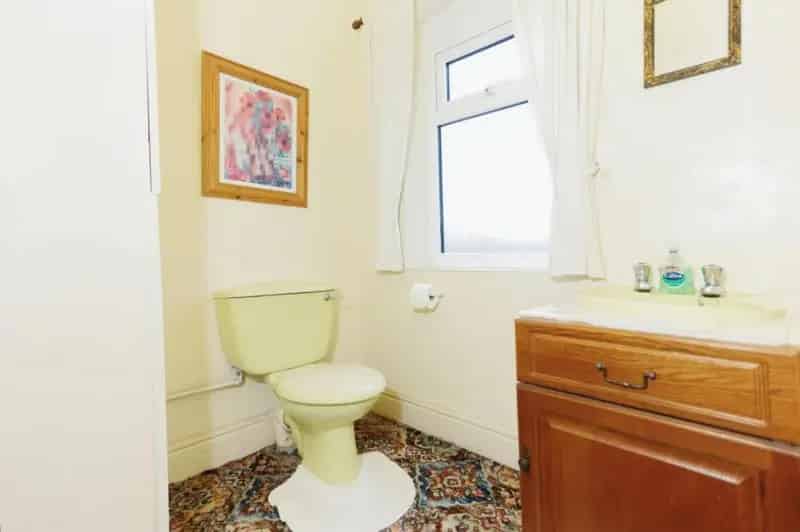 3 Bed House For Sale Requiring Modernisation