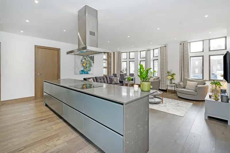 Fitzrovia Contemporary Apartment near Oxford Street