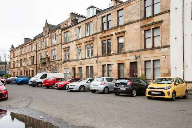 Flat for sale in March Street, Glasgow G41