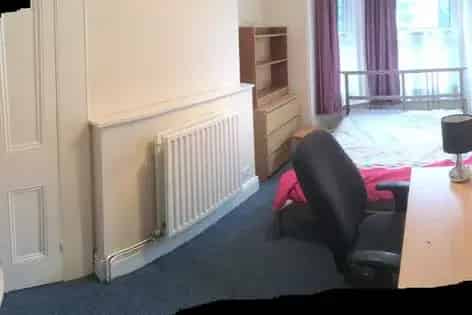 7 Bedroom House 67m² Southampton Available July